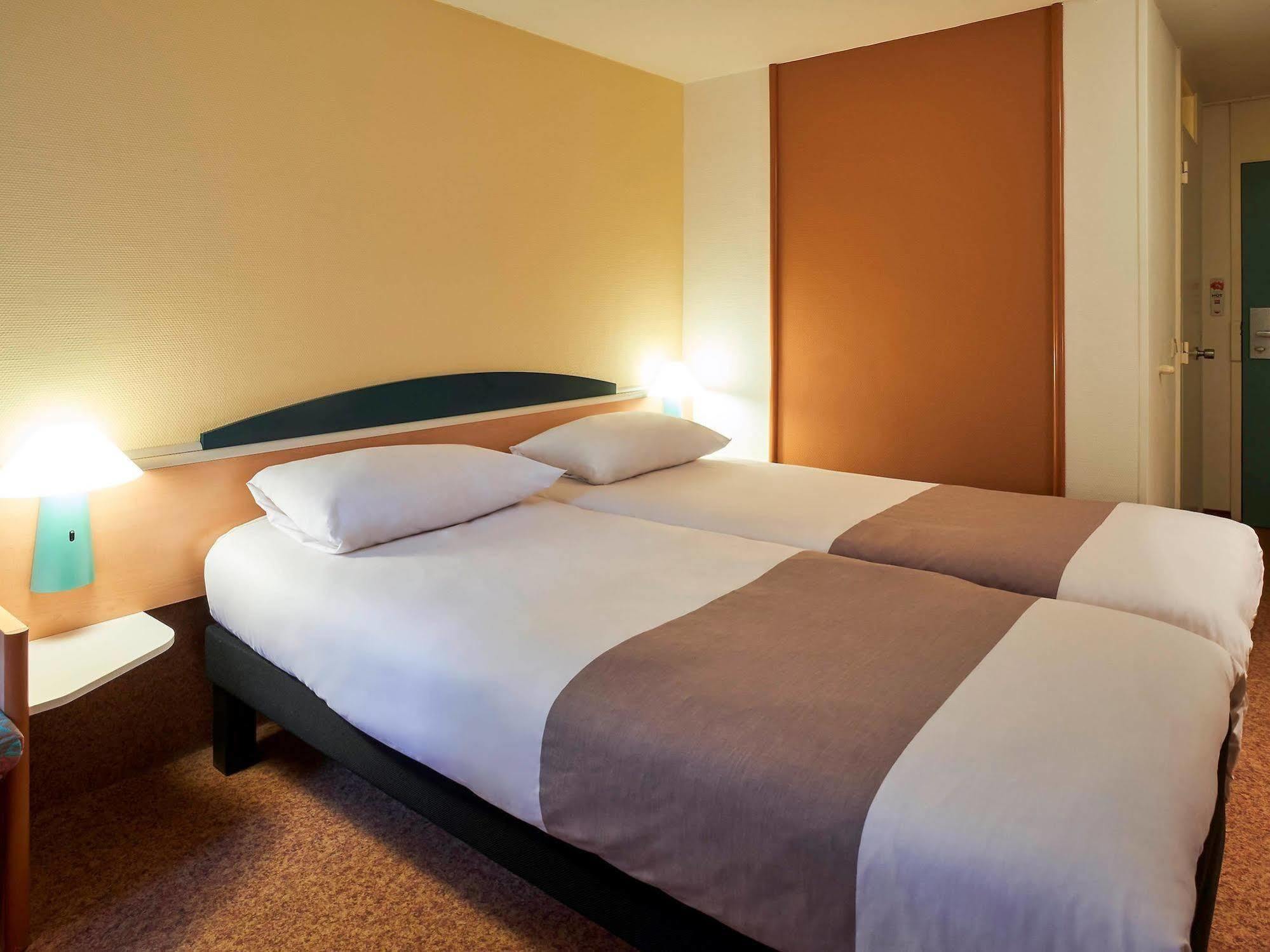 ไอบิส ทิลเบิร์ก Hotel ติลเบิร์ก ภายนอก รูปภาพ